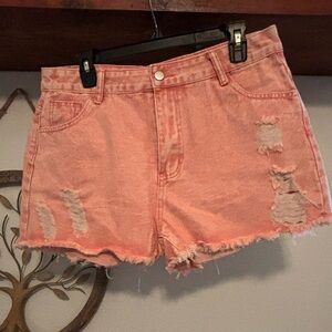 XL light pink shorts